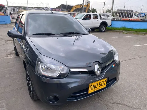 Renault CLIO STYLE 1.2 Night & Day