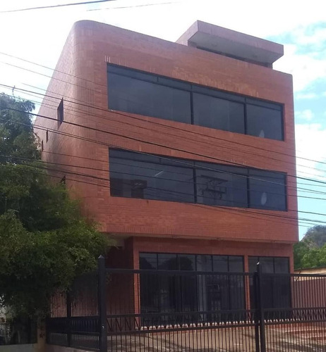 Se Vende Edificio Nuevo En La Av. Guzman Lander Entre Lecheria Y Barcelona