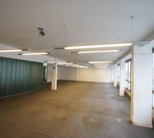 Oficina En Alquiler En El Centro. Muy Buen Piso De 230 M2