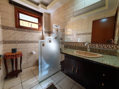 Imagem 9 de 24 de Casa De Dois Pavimentos Com Excelente Planta Em Num Dos Bairros Mais Tranquilos De Vitória - Es - So0002_imv