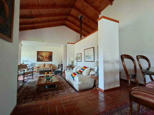 Hermosa Parcela Condominio (93861)