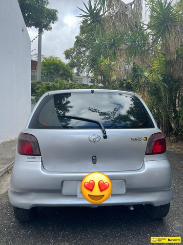 Toyota Yaris .