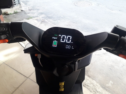 Moto Autopropelido Nxt E-kay 2025