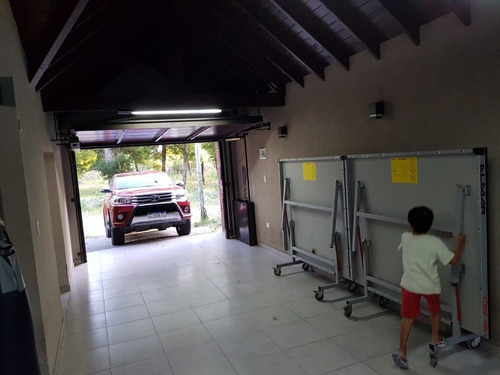 Imagen 2 de 10 de Chalet En Venta En Villa Gesell