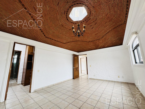 Casa En Fraccionamiento Lomas De Atzingo