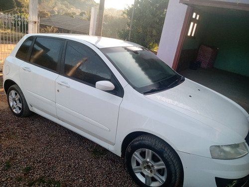 Imagem 4 de 14 de Fiat Stilo 2005 1.8 8v 5p