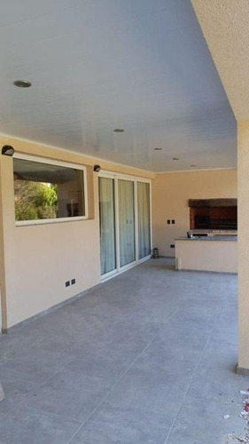 Casa De 5 Ambientes En Venta En La Herradura - Pinamar