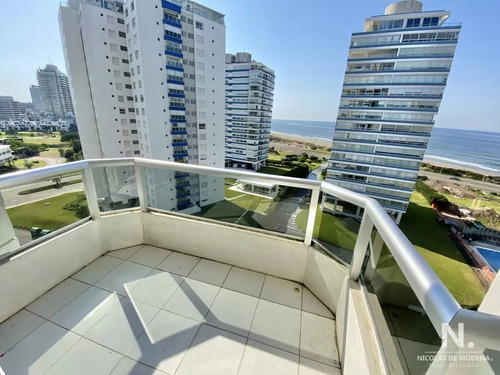 Oportunidad De Vida Impecable En Torre Marina Ii