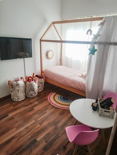 Cama Casita Montessori Barnizada 120x60 Tuo Amore