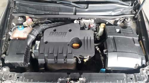 Fiat Stilo 1.8 8v(flex) 4p