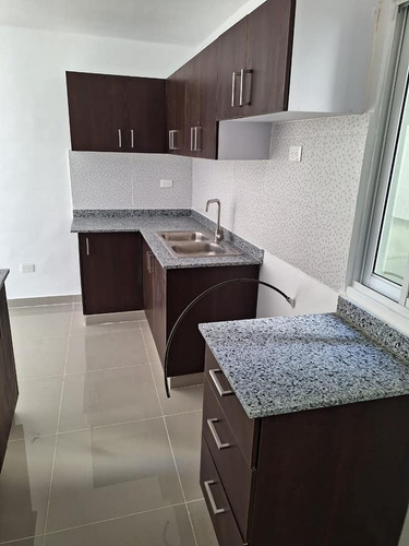 Se Vende Apartamento Con Piscina En Villa Mella, Cerca De La Sirena Y El Metro, Primer Nivel.