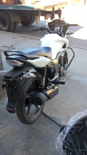 Hero Hunk 150 I3s Sin Anticipo En 12 Cuotas Sin Interés Km8