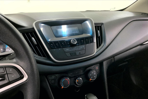 Imagen 6 de 25 de Chevrolet Cavalier 4 Pts Ls, 15l, Tm5, A/ac, Ve, R-15