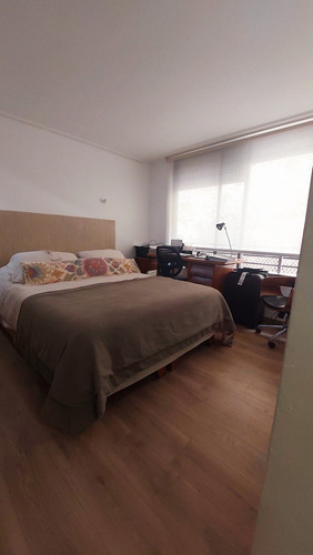 Amplio Y Luminoso,3 Dormitorios, 3 Baños, 2 Estacionamientos
