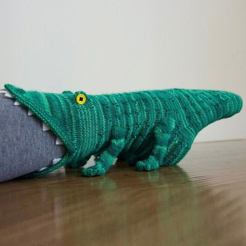 Imagen 2 de 4 de Animal De Navidad Calcetines De Cocodrilo De Punto Lindo