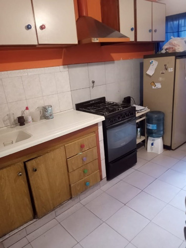 Imagen 12 de 14 de Casa Para 2 Familias En Venta En La Tablada