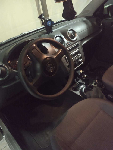 Imagem 4 de 5 de Volkswagen Gol 2013 1.0 Trend Total Flex 5p