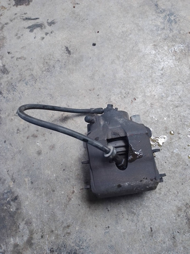 Caliper Derecho Jetta 2004 