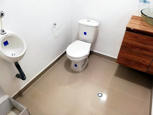 Imagen 10 de 12 de Oficina En Arriendo En Medellín Sector Suramericana