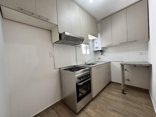 Departamento De 3 Ambientes Sobre Avellaneda En Floresta