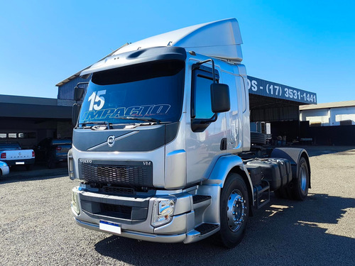 Volvo Vm 330 2015 Cavalo 4x2 Toco, Leito, Ar, Automatico