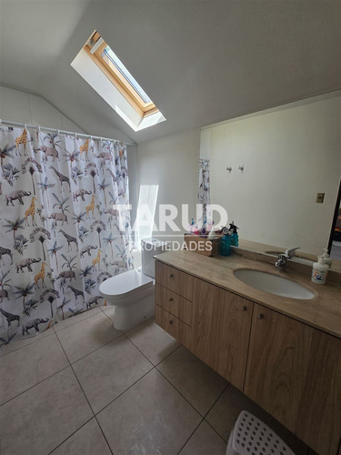 Casa En Venta En Exclusivo Y Seguro Condominio En Machalí