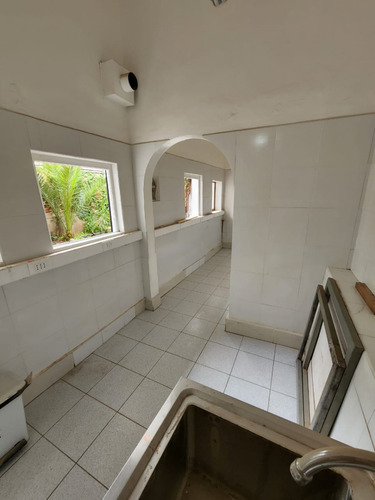 Casa Con Vista Al Mar Y Terraza En Cerro Alegre