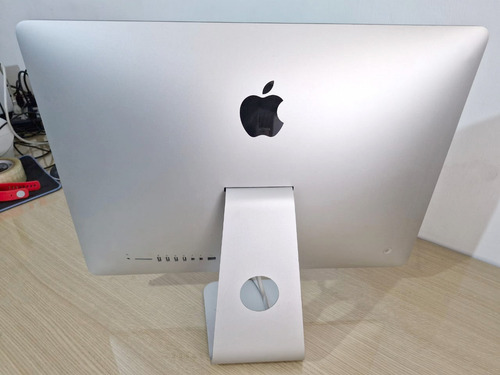Apple Imac 21.5'' 500gb Ssd 16gb Ram Late 2013 Plateado (Usado)