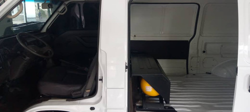 Imagen 6 de 7 de Mitsubishi Panel L300