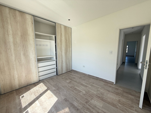 Casa En Una Planta En Venta En Barrio Privado San Felipe, Canning. Oportunidad!!!