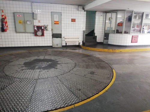 Imagen 1 de 7 de Cochera - Palermo