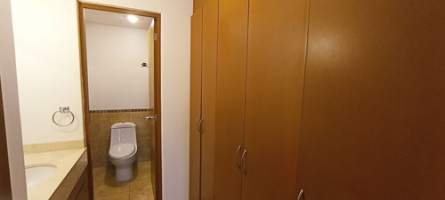 Imagen 13 de 19 de Renta Departamento De Doble Altura Con Family Room En Cuajim