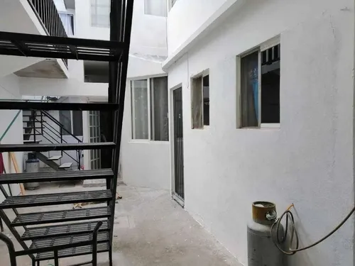Casa Sola En Enrique Farman Venustiano Carranza De 280 M2