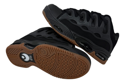 Osiris D3 2001 Black Black Gum