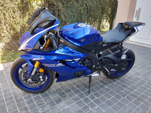 Yamaha R6