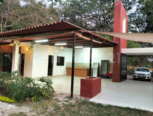 Se Renta Quinta Con Terraza En Km 1 Camino La Capacha, Colima