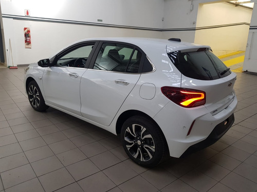 Imagen 3 de 25 de Chevrolet Onix Premier At 0km Entrega Ya
