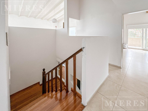 Casa En Venta En Santa Barbara - Bancalari