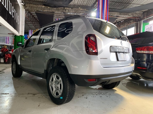 Imagen 5 de 10 de Renault Duster Zen 2019.