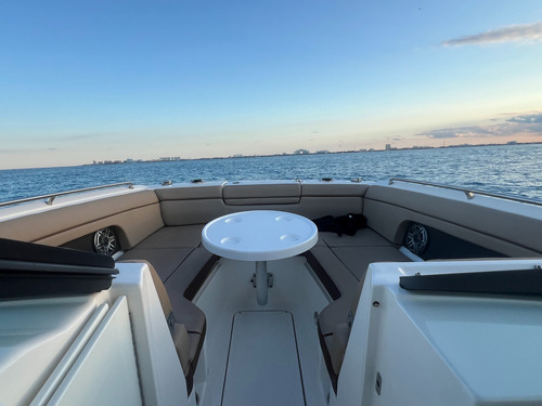 Sea Ray 27 Pies Excelentes Condiciones, Motor Nuevo 300 Hp