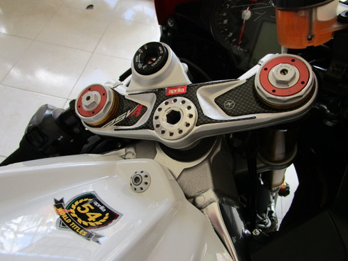 Imagen 7 de 11 de Aprilia Rsv4 2015 Unica Extra R1 R6 Cbr Gsxr Bmw Motomaniaco