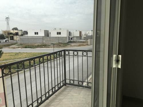 Casa En Venta En Los Arrayanes, Gómez Palacio, Durango
