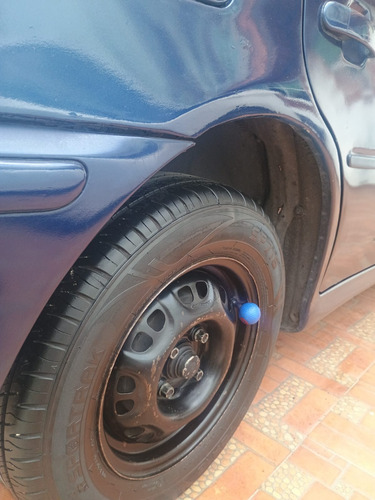 Volkswagen Pointer 2002