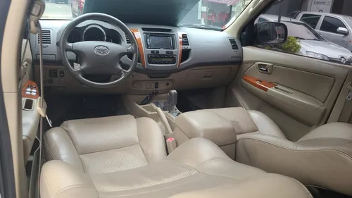 Toyota Fortuner 4.0 Sr5