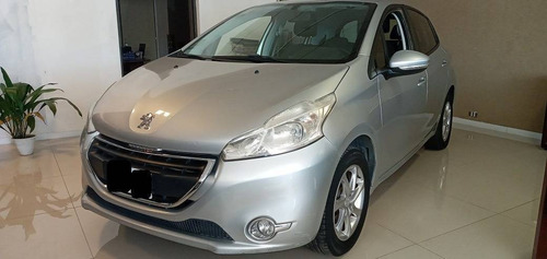 Peugeot 208 1.5 Allure Nafta Manual