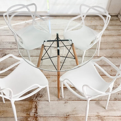 Imagen 4 de 6 de Mesa De Comedor Redonda De Vidrio 90cm Patas De Madera Eames