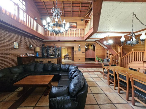 Nuevo Valor - Chalet Barrio Ex Malibu - Estilo Texana