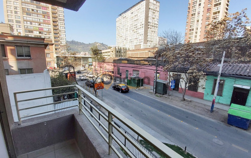 Venta Sin Com / Metro Hospitales / 2d-1b Estacionamiento
