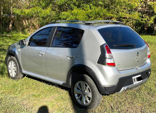 Renault Sandero Stepway 1.6 Dynamique 105cv 2012
