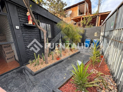 Casa En Venta De 2 Dorm. En Macul